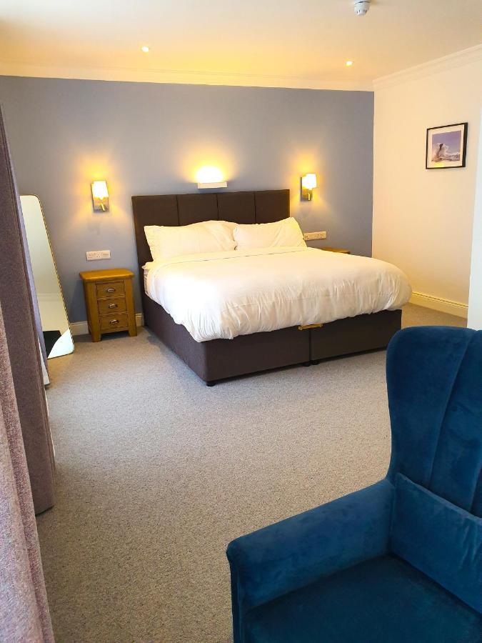 Dingle Garden Townhouse Bed & Breakfast Exterior foto A bedroom at the hotel